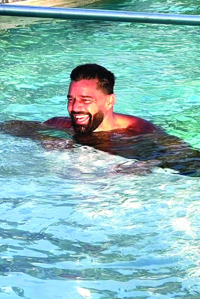 Ricky Martin: “Feliz de estar de vuelta en La Romana. Siempre que vengo me doy un chapuzón en el río Chavón… Esas aguas son una bendición”