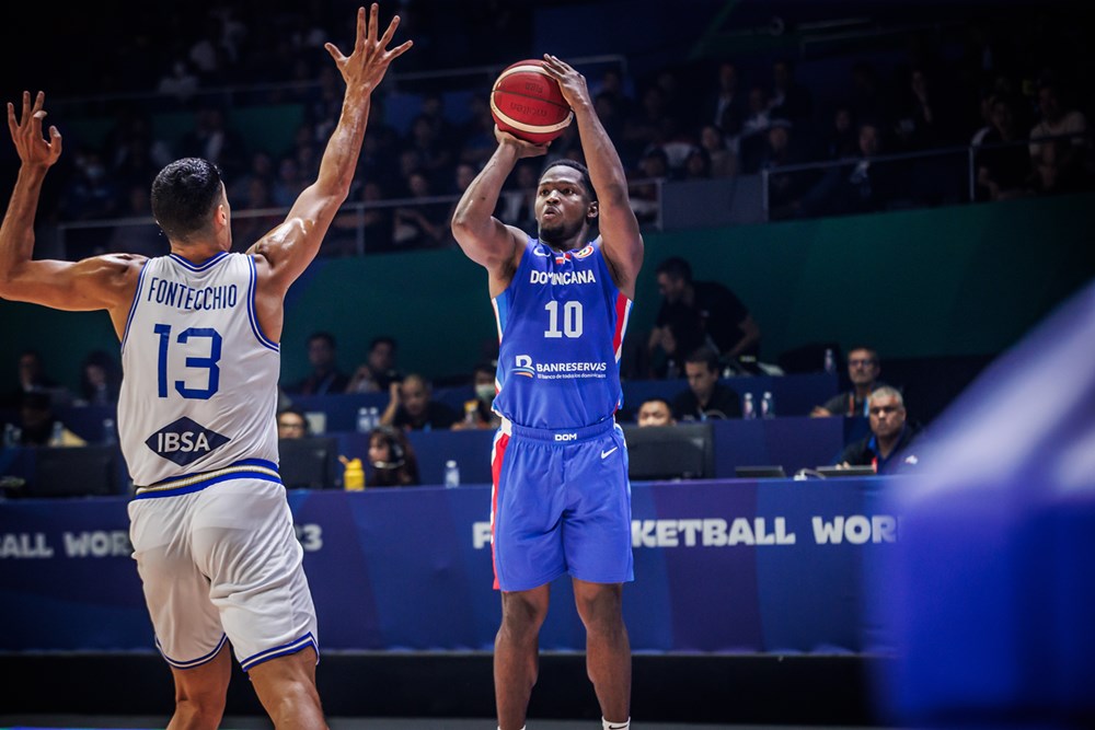 Andrés Feliz consolida su liderazgo para RD en Mundial de Baloncesto