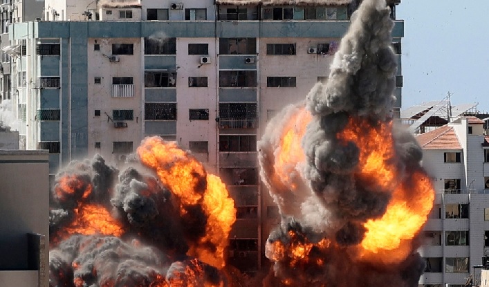 Israelí asegura haber recuperado el control de ciudades fronterizas