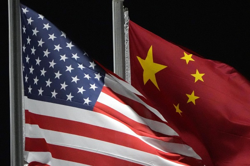 Estados Unidos plantea a China su preocupación por excedentes de producción