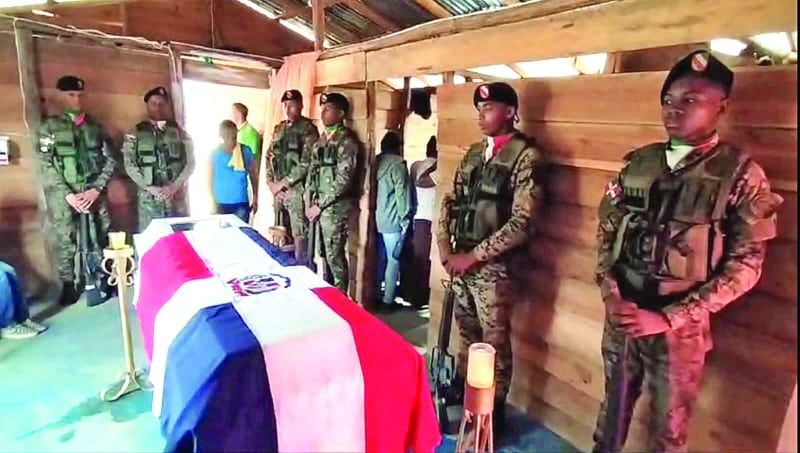 Sepultan sargento del Ejército asesinado a tiros por un haitiano en la frontera