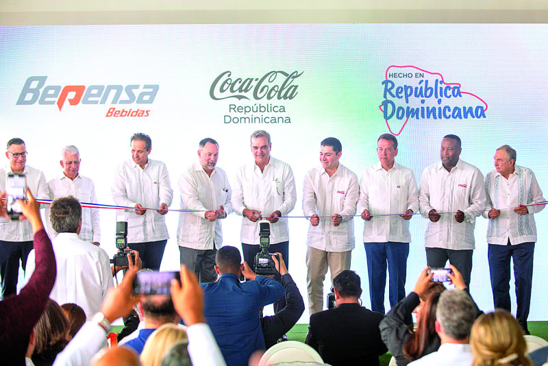 Lanzan una nueva línea de producción de Coca Cola