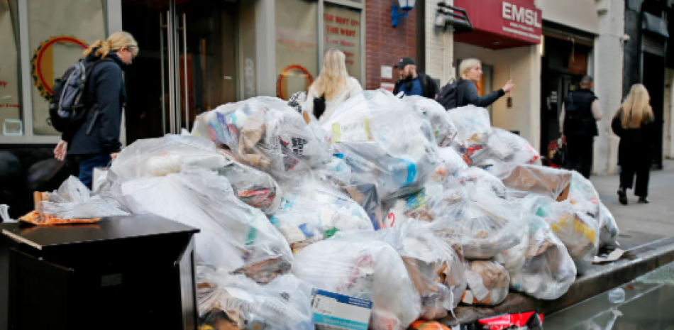 Nueva York inicia guerra contra basura y las ratas