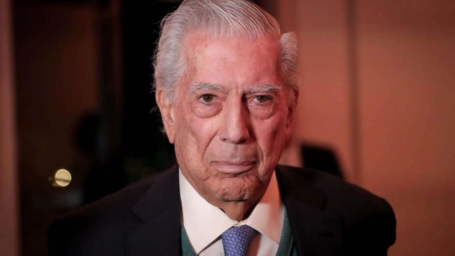 Mario Vargas Llosa recopila sus artículos periodísticos sobre Perú en ‘El país de las mil caras’