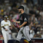 Sencillo de Walker en el 10mo da a Diamondbacks victoria sobre Padres