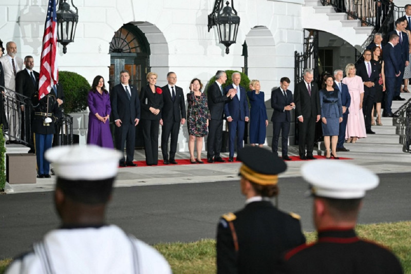 OTAN apoya el envío de armas y la membresía de Ucrania en la organización