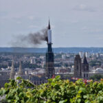 Se incendia la catedral de la ciudad francesa de Ruán