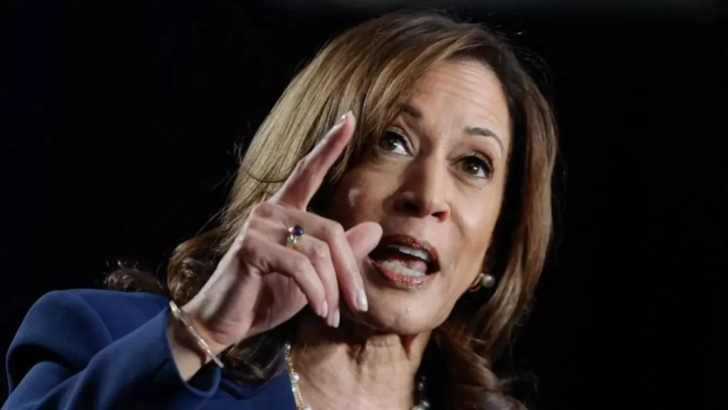 Kamala Harris navega entre Biden y Netanyahu mientras considera su postura sobre Israel