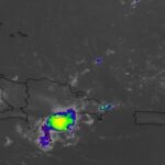 Onda tropical traerá lluvias este martes