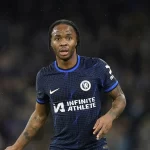 Raheem Sterling fue presentado como flamante refuerzo del Arsenal