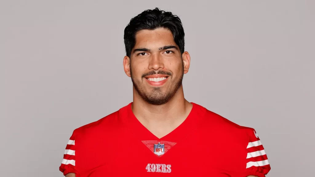 Mexicano Isaac Alarcón se quedará en el equipo de prácticas de San Francisco 49ers