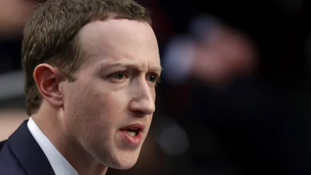 Gobierno de Biden presionó a Zuckerberg para controlar contenido durante la pandemia