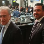 “Yunes, traidor”: quién es el polémico senador opositor que le dio a AMLO el voto clave para la aprobación de la reforma judicial en México