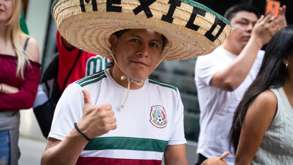 Mexicanos celebran su independencia en NY con el “grito” de una creciente presencia en el país