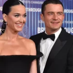 Katy Perry recompensa “íntimamente” a Orlando Bloom por hacer tareas domésticas