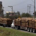 Protestas en Bogotá tras aumentó el precio del combustible por Gustavo Petro