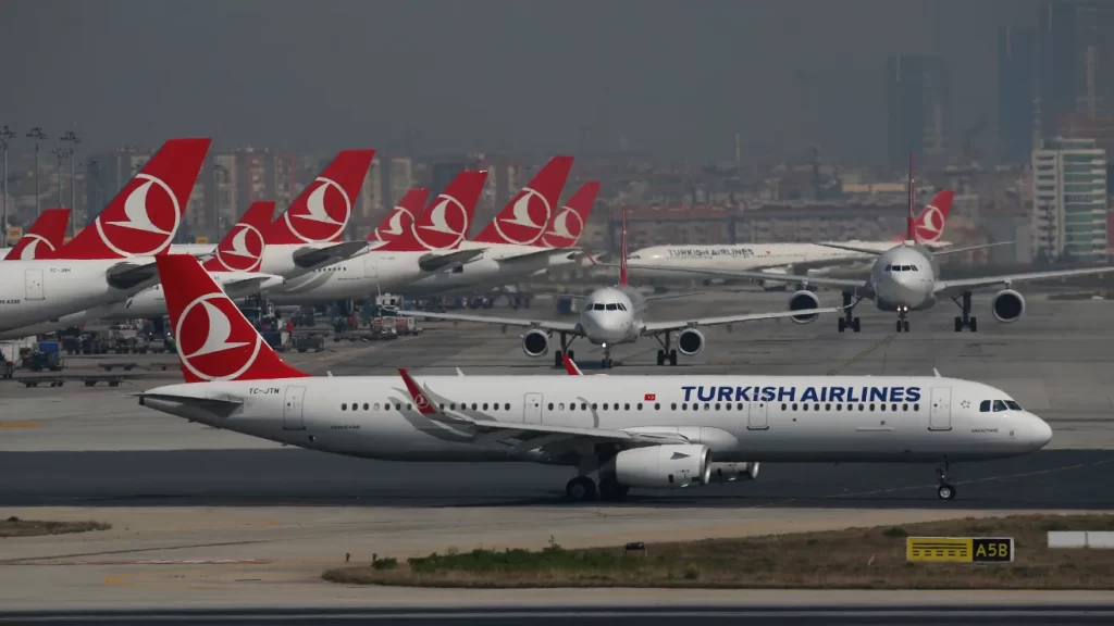 Piloto de Turkish Airlines en ruta desde Seattle a Estambul muere en pleno vuelo