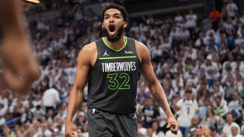 Dominicano Karl-Anthony Towns aterriza oficialmente en New York Knicks