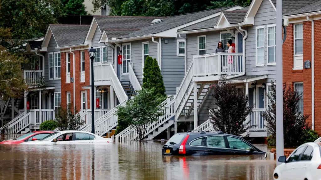 Dos muertos y docenas de heridos por las inundaciones en Nuevo Mexico