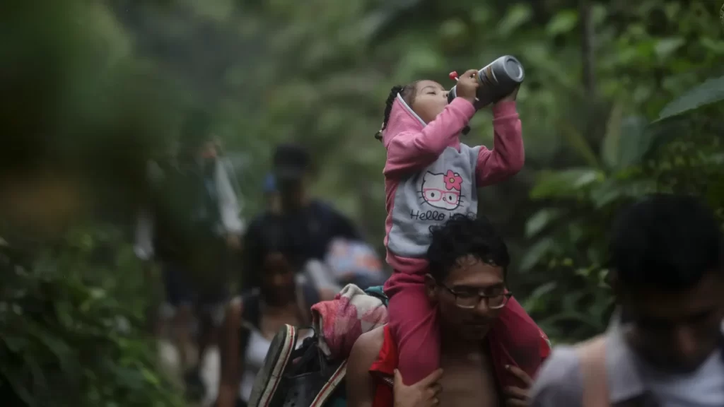 Cinco hombres acusados en Panamá de asesinato por la muerte de niño migrante en el Darién