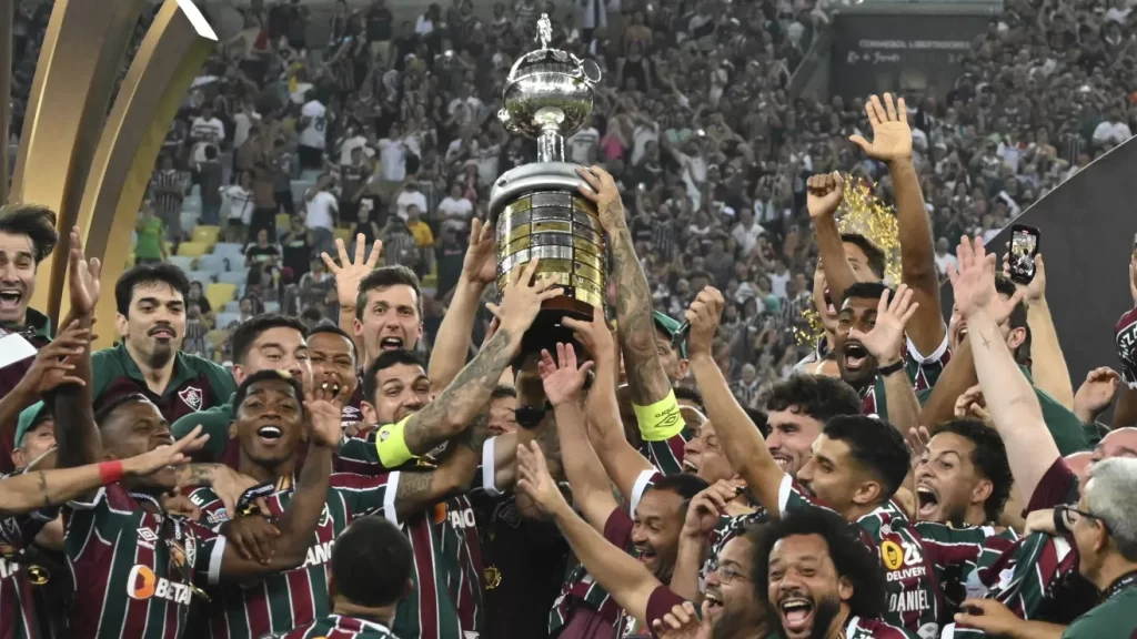 Trofeo de la Copa Libertadores fue renovado por Conmebol