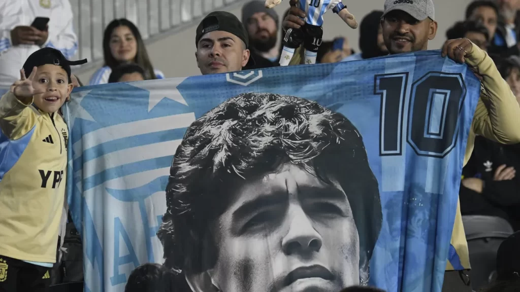 Fundación Maradona honrará legado de Diego con mausoleo “M10 Memorial”