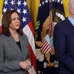 Exasistente de Harris pide a Biden renunciar para que ella asuma la presidencia