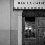 Vargas Llosa vuelve al antiguo bar 'La Catedral', que inspiró su novela de 1969