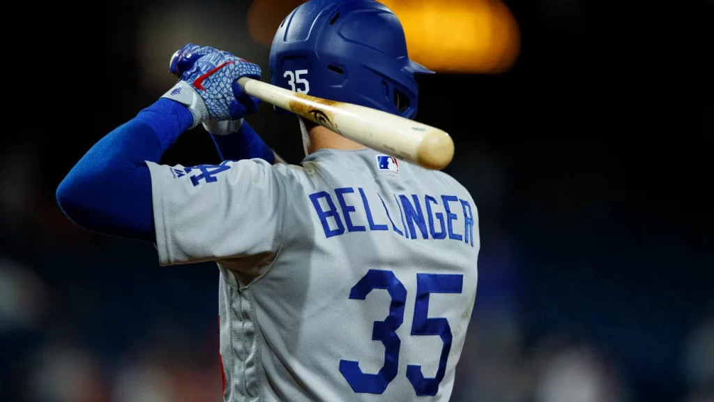 Los Bellinger se convierten en el cuarto dúo padre-hijo en jugar en los Yankees