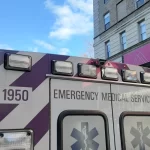 Hallan cadáver golpeado dentro de ambulancia en Nueva York