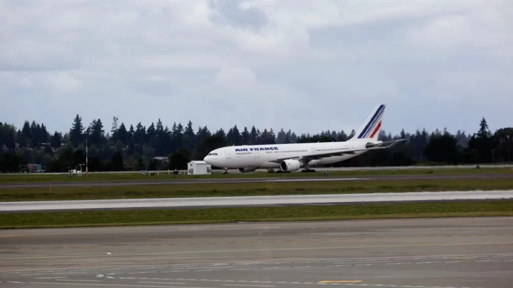 Muere pasajero de Air France durante vuelo con destino a Boston