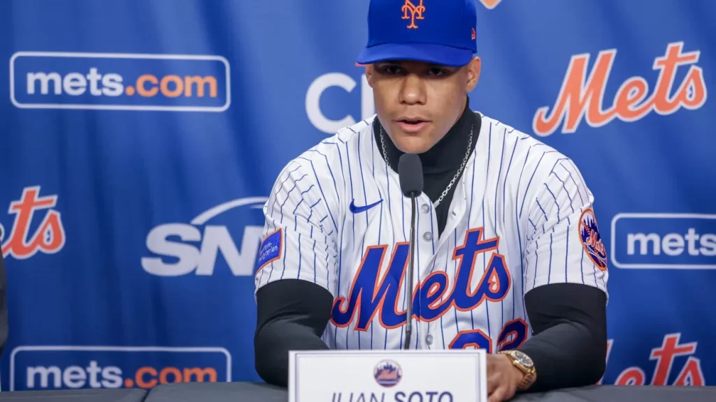 Juan Soto participó en ceremonia de graduación de la Academia de New York Mets en República Dominicana