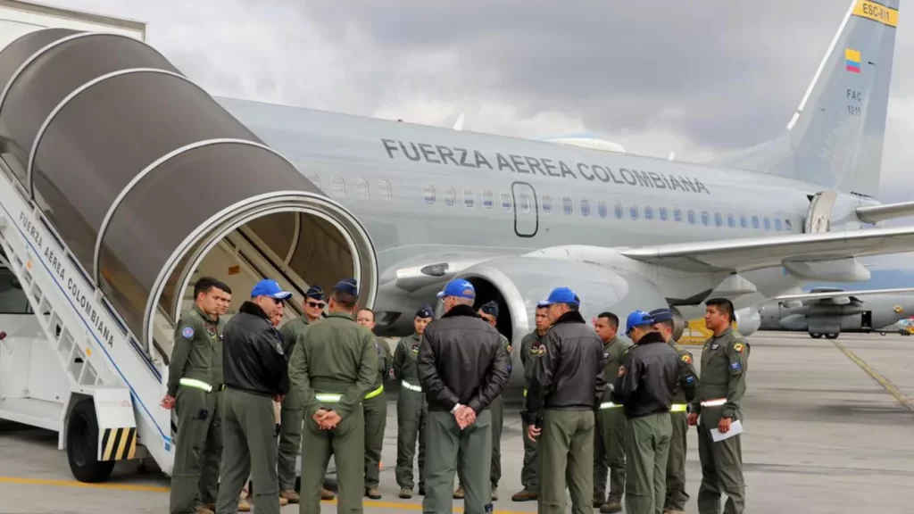 Colombia envía dos aviones a EE.UU. para repatriar a más de 100 ciudadanos deportados