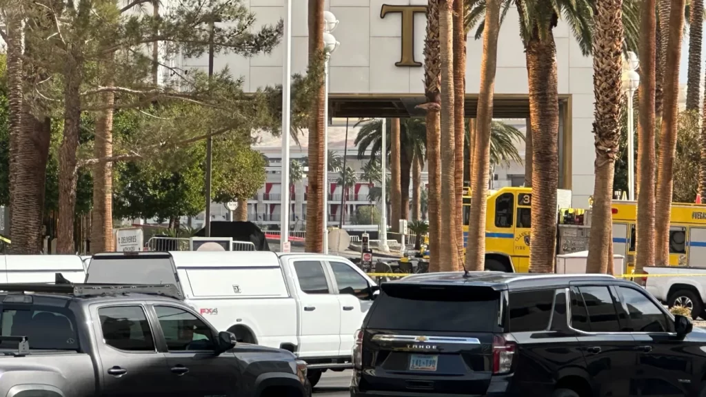 Posible acto terrorista: explotó vehículo frente al Trump Hotel de Las Vegas