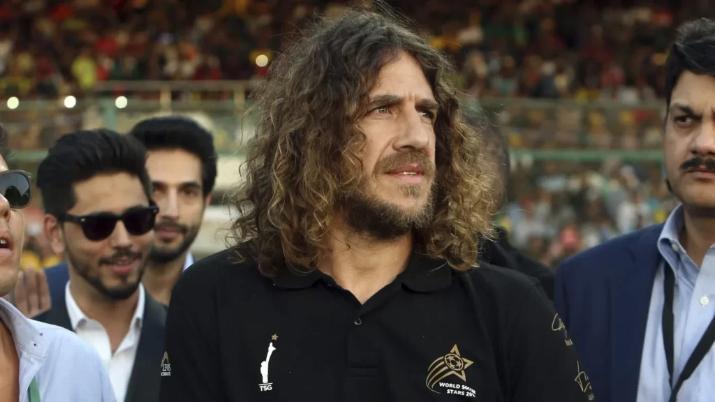 Carles Puyol volvió a los terrenos de juego en la “Noche Amarilla” en Ecuador