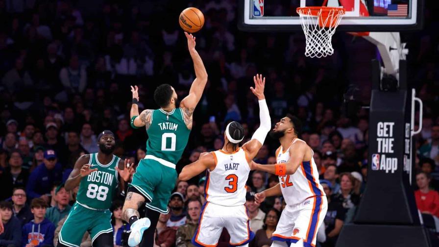 Celtics vencen cómodamente a los Knicks en duelo de dominicanos