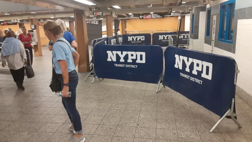 Mujer mayor fue abusada en estación del Metro en Nueva York