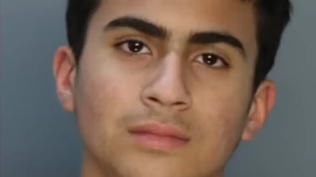 Autoridades en Florida liberan nuevo video que muestra arresto de Derek Rosa poco después de asesinato de su madre