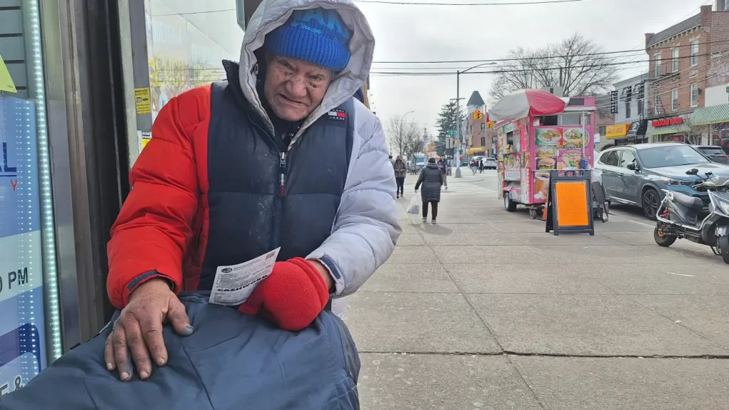 La pobreza entre los ancianos hispanos de NYC aumentó en un 42.1%