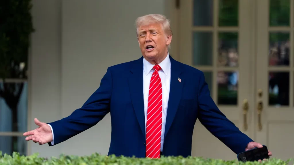 Trump pondrá fin a la ley de equidad digital promulgada por Biden por “racista e ilegal”
