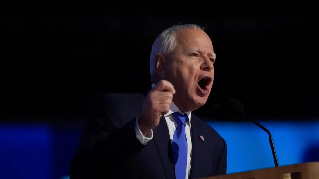 Tim Walz llama “tirano” a Trump por pisotear los derechos de los estadounidenses
