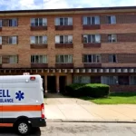 Incendio en edificio de Milwaukee deja 4 muertos y varios heridos que saltaron por ventanas