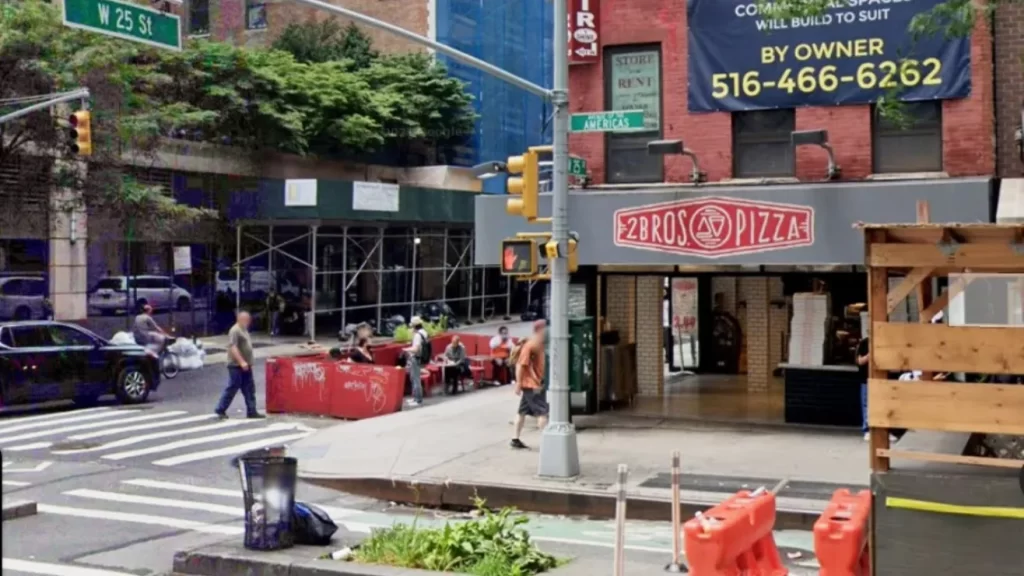 Nueva York salvaje: quemaron el cabello de una mujer en la calle; sospechoso suma largo historial policial