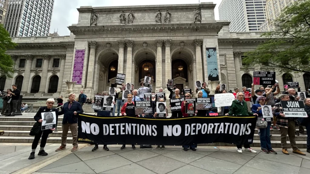 Caso de estudiante venezolano en NY pone en relieve el perfil de los detenidos por ICE al acudir a cortes de migración  