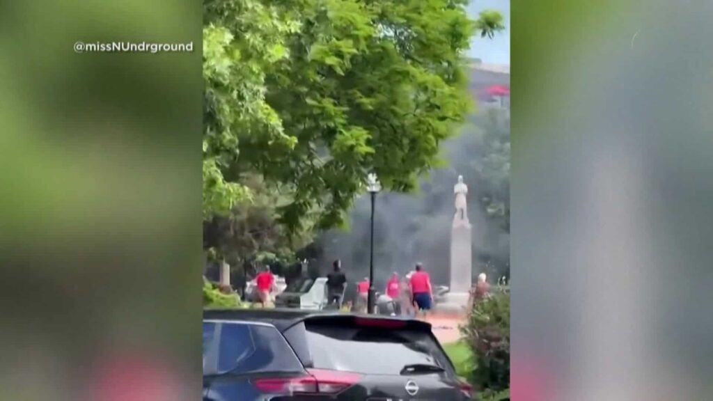 Sospechoso de ataque en EEUU a acto por rehenes israelíes afronta cargos por crímenes de odio